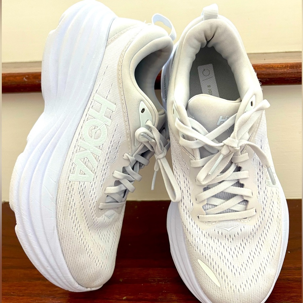 HOKA Stealth/Tech Bondi 8 | white/silver | 7.5 B